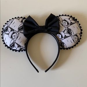 Minnie Mouse ears